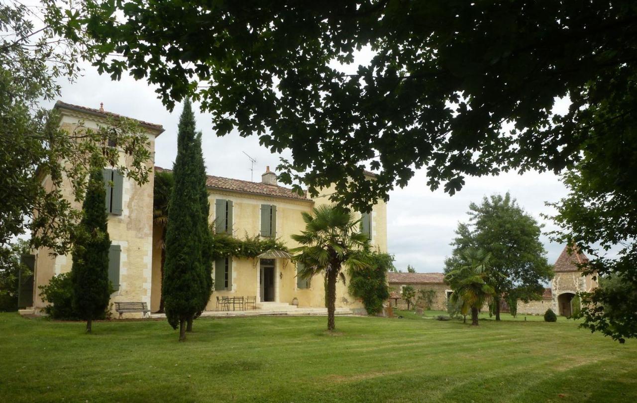 לינה וארוחת בוקר Lussan  Domaine D'Entudelle מראה חיצוני תמונה